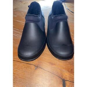 Hunter Men's Black Slip-On Rubber Shoes with Fleece Lining size 9